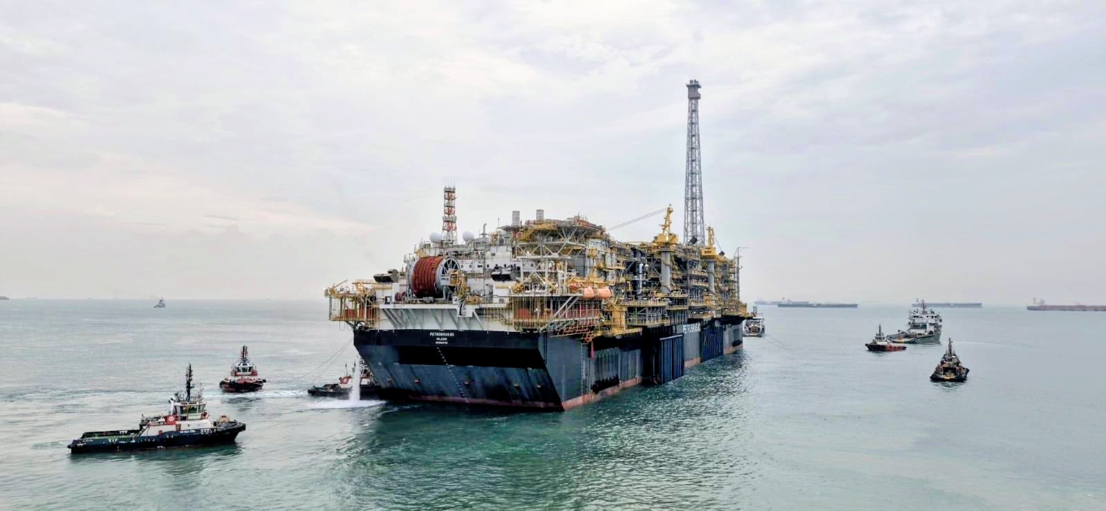 Participação de petroleiras estatais cresce no mundo e produção bate recorde no Brasil