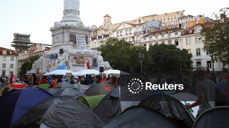 Polícia portuguesa desmonta acampamentos de protesto por moradia e prende 55 pessoas