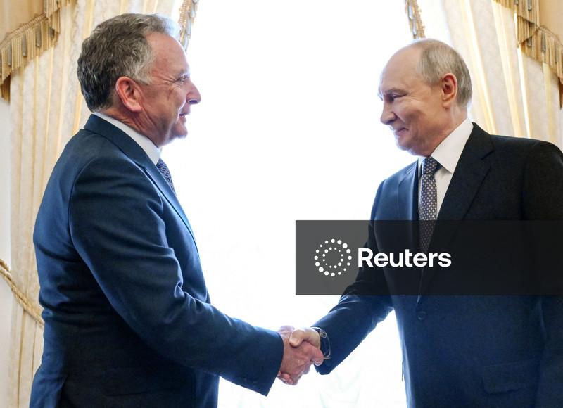 Putin concorda em retomar negociações de paz com Ucrânia mediadas pelos EUA