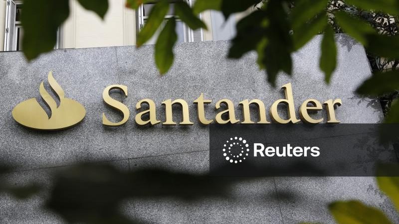 Lucro líquido do banco espanhol Santander no 3º trimestre aumenta, apesar de queda no Brasil