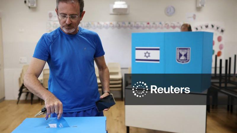 Em Israel, boca de urna indica revés a Netanyahu, que pede governo ‘forte e de direita’