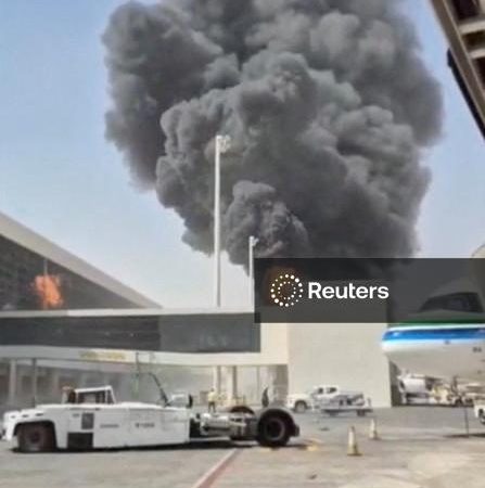Arábia Saudita ataca capital do Iêmen e houthis prometem retaliar